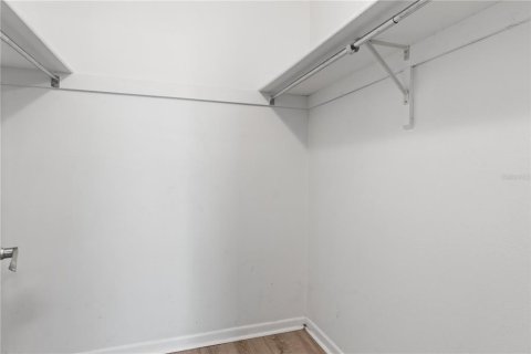 Condo in Temple Terrace, Florida, 2 bedrooms № 2149452 - photo 22