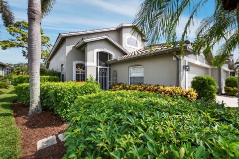 Villa ou maison à vendre à Sarasota, Floride: 3 chambres, 210.42 m2 № 1518215 - photo 4