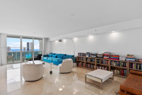 Купить кондоминиум в Авентура, Флорида 4 спальни, 327.39м2, № 1966779 - фото 3