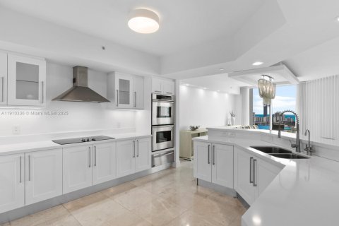 Купить кондоминиум в Авентура, Флорида 4 спальни, 327.39м2, № 1966779 - фото 7