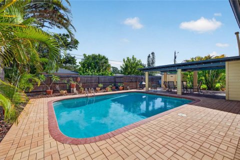 Villa ou maison à louer à Gulfport, Floride: 2 chambres, 102.94 m2 № 2155931 - photo 25