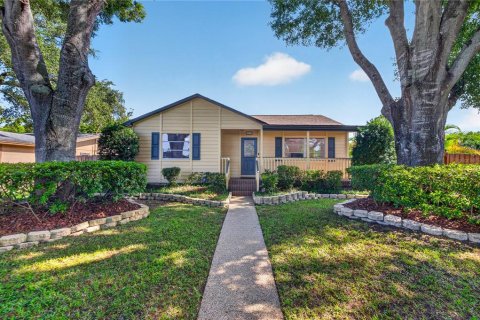 Villa ou maison à louer à Gulfport, Floride: 2 chambres, 102.94 m2 № 2155931 - photo 3