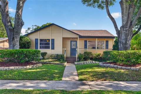 Villa ou maison à Gulfport, Floride 2 chambres, 102.94 m2 № 2155931