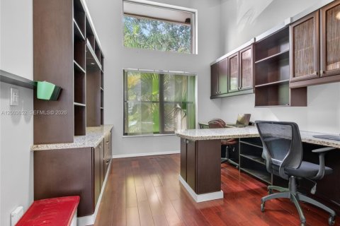 House in Weston, Florida 4 bedrooms, 258.08 sq.m. № 2069182 - photo 24