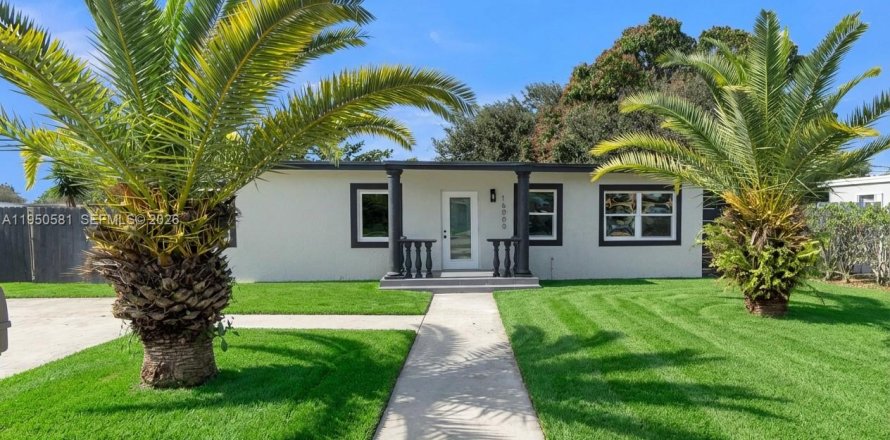 Дом в Майами-Гарденс, Флорида 3 спальни, 107.02м2 № 2006821