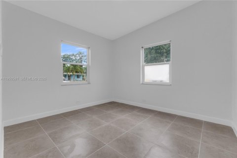 Купить виллу или дом в Майами-Гарденс, Флорида 3 спальни, 107.02м2, № 2006821 - фото 20