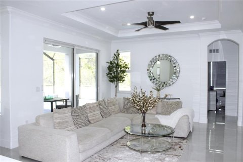 House in Lutz, Florida 4 bedrooms, 226.59 sq.m. № 1718936 - photo 22