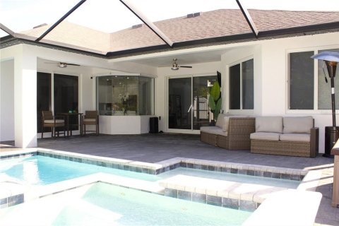 House in Lutz, Florida 4 bedrooms, 226.59 sq.m. № 1718936 - photo 11
