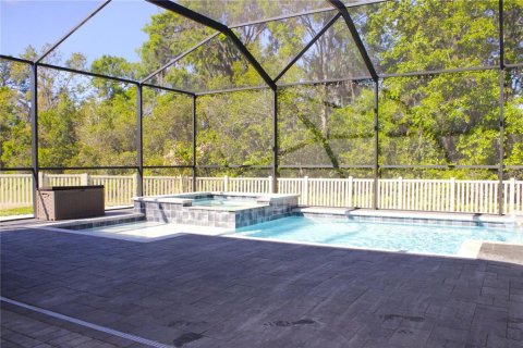 House in Lutz, Florida 4 bedrooms, 226.59 sq.m. № 1718936 - photo 8