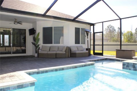 House in Lutz, Florida 4 bedrooms, 226.59 sq.m. № 1718936 - photo 10