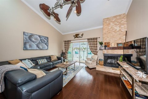 Condo in Indian Rocks Beach, Florida, 3 bedrooms  № 1593512 - photo 8
