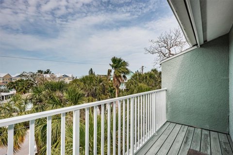 Condo in Indian Rocks Beach, Florida, 3 bedrooms  № 1593512 - photo 27