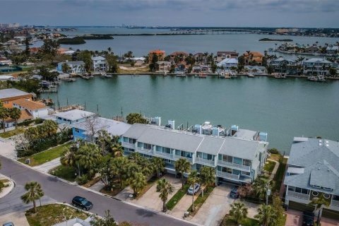 Condo in Indian Rocks Beach, Florida, 3 bedrooms  № 1593512 - photo 4