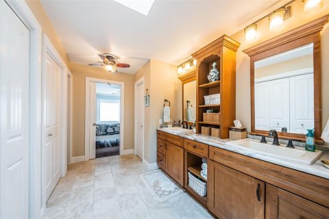Condo in Indian Rocks Beach, Florida, 3 bedrooms  № 1593512 - photo 30
