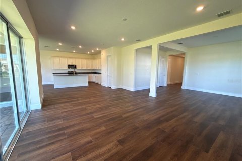 Villa ou maison à louer à Orlando, Floride: 5 chambres, 332.13 m2 № 2403505 - photo 6