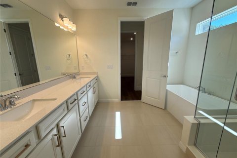 Villa ou maison à louer à Orlando, Floride: 5 chambres, 332.13 m2 № 2403505 - photo 22