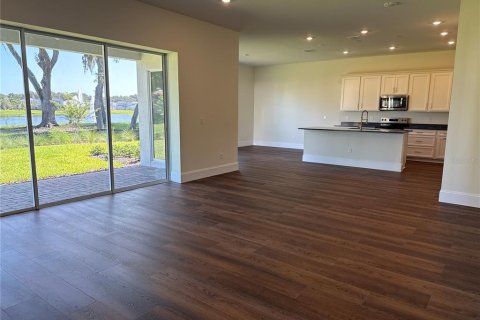 Villa ou maison à louer à Orlando, Floride: 5 chambres, 332.13 m2 № 2403505 - photo 13