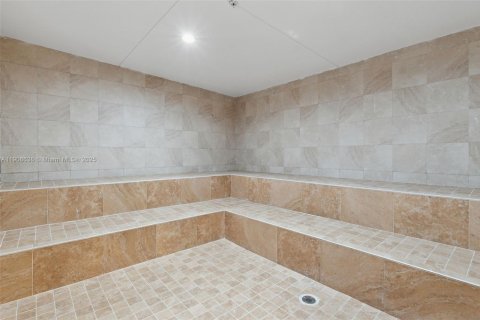 Condo in Miami, Florida, 2 bedrooms  № 2052734 - photo 28