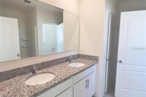Casa en alquiler en New Smyrna Beach, Florida, 3 dormitorios, 153.2 m2 № 1917424 - foto 10