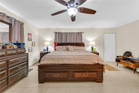 Купить виллу или дом в Майами, Флорида 4 спальни, 249.72м2, № 2048254 - фото 15