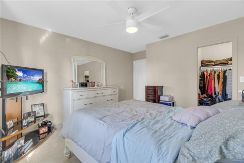 Купить виллу или дом в Майами, Флорида 4 спальни, 249.72м2, № 2048254 - фото 17