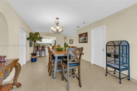 Купить виллу или дом в Майами, Флорида 4 спальни, 249.72м2, № 2048254 - фото 29