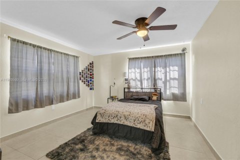 Купить виллу или дом в Майами, Флорида 4 спальни, 249.72м2, № 2048254 - фото 30