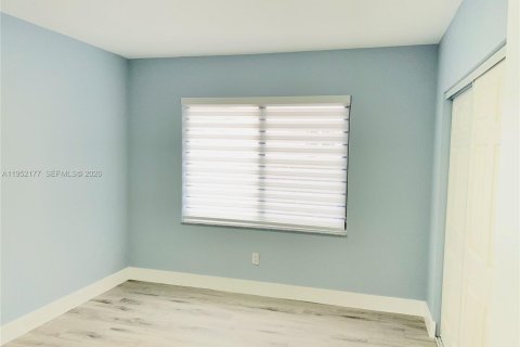 Снять в аренду виллу или дом в Майами, Флорида 3 спальни, 145.67м2, № 2006520 - фото 13