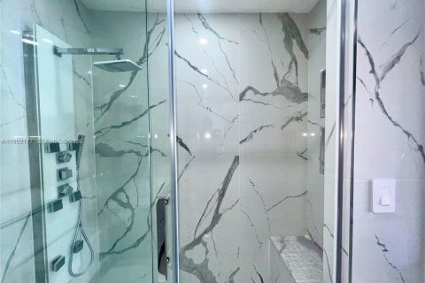 Снять в аренду виллу или дом в Майами, Флорида 3 спальни, 145.67м2, № 2006520 - фото 25