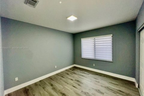 Снять в аренду виллу или дом в Майами, Флорида 3 спальни, 145.67м2, № 2006520 - фото 14