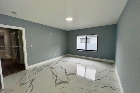 Снять в аренду виллу или дом в Майами, Флорида 3 спальни, 145.67м2, № 2006520 - фото 29