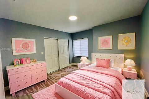 Снять в аренду виллу или дом в Майами, Флорида 3 спальни, 145.67м2, № 2006520 - фото 18