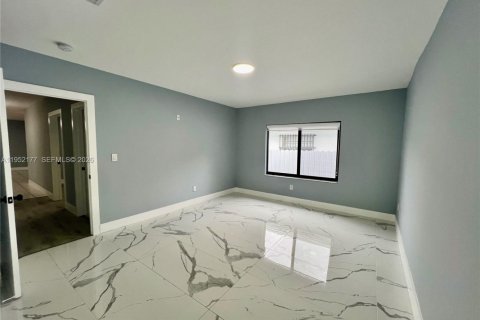 Снять в аренду виллу или дом в Майами, Флорида 3 спальни, 145.67м2, № 2006520 - фото 28