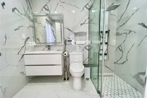 Снять в аренду виллу или дом в Майами, Флорида 3 спальни, 145.67м2, № 2006520 - фото 24