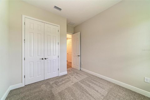 House in Zephyrhills, Florida 3 bedrooms, 142.51 sq.m. № 2137742 - photo 22