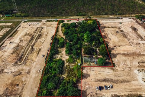 Купить коммерческую недвижимость в Хомстед, Флорида № 2034965 - фото 14