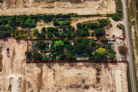 Купить коммерческую недвижимость в Хомстед, Флорида № 2034965 - фото 22