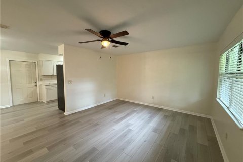 Casa en alquiler en Alachua, Florida, 3 dormitorios, 98.1 m2 № 1904131 - foto 2