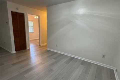 Casa en alquiler en Alachua, Florida, 3 dormitorios, 98.1 m2 № 1904131 - foto 14