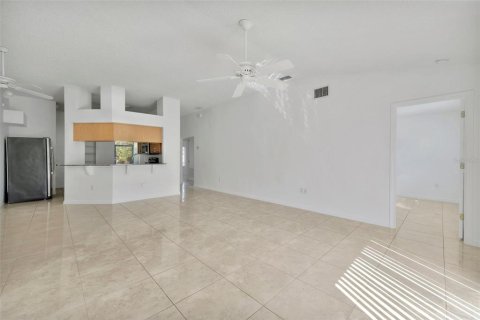 Casa en alquiler en Riverview, Florida, 4 dormitorios, 143.44 m2 № 1559412 - foto 12