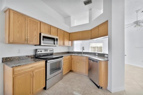 House in Riverview, Florida 4 bedrooms, 143.44 sq.m. № 1559412 - photo 4