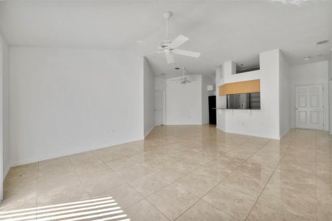 Villa ou maison à louer à Riverview, Floride: 4 chambres, 143.44 m2 № 1559412 - photo 11