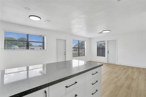 Villa ou maison à louer à Miramar, Floride: 3 chambres, 146.97 m2 № 1987378 - photo 19