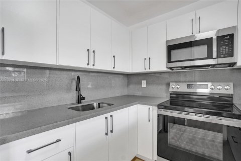 Villa ou maison à louer à Miramar, Floride: 3 chambres, 146.97 m2 № 1987378 - photo 21