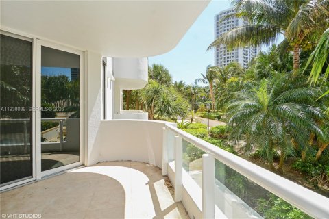 Copropriété à louer à Aventura, Floride: 3 chambres, 294.78 m2 № 1995921 - photo 16