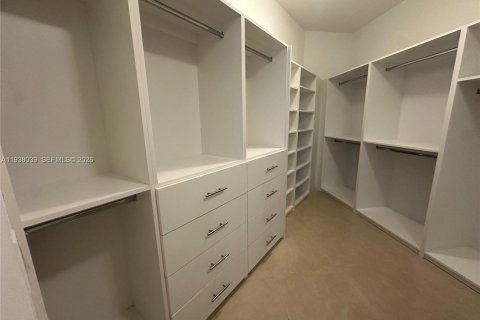 Copropriété à louer à Aventura, Floride: 3 chambres, 294.78 m2 № 1995921 - photo 10