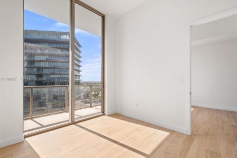 Condominio en venta en Miami, Florida, 1 dormitorio, 51.56 m2 № 2031419 - foto 18