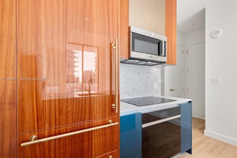 Condominio en venta en Miami, Florida, 1 dormitorio, 51.56 m2 № 2031419 - foto 6