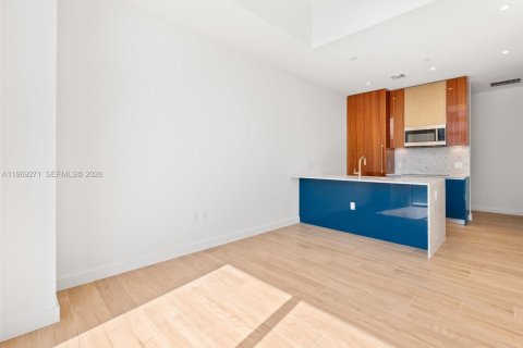 Condominio en venta en Miami, Florida, 1 dormitorio, 51.56 m2 № 2031419 - foto 5