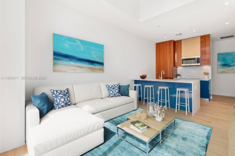 Condominio en venta en Miami, Florida, 1 dormitorio, 51.56 m2 № 2031419 - foto 2